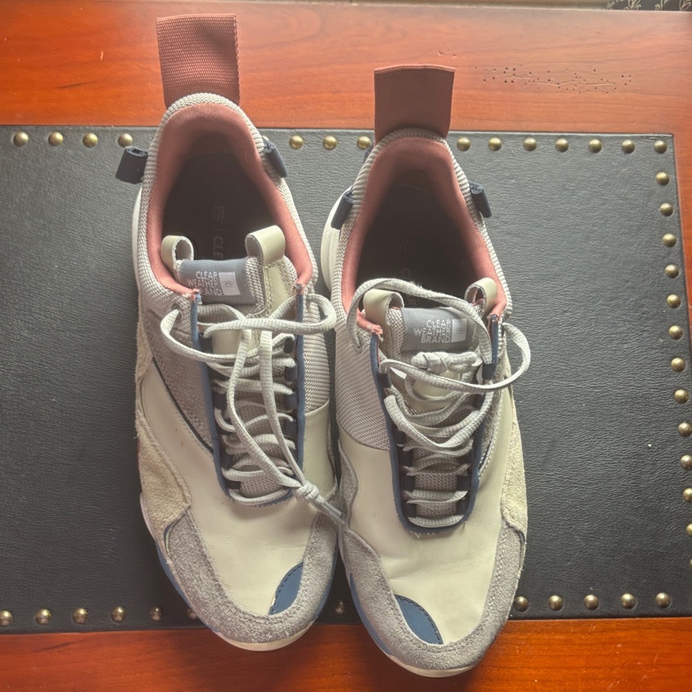 Men's Stylish Sneakers - Cream and Gray